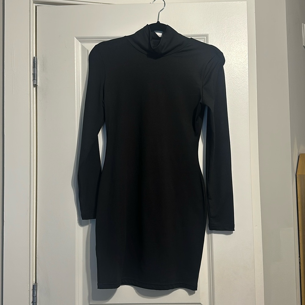 Black mid turtleneck dress
